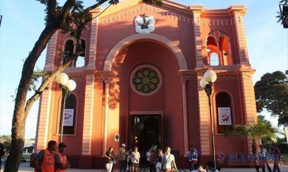 Pasado y presente bajo el madero de la fe