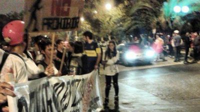 Patinadores se manifestaron en C�rdoba contra la prohibici�n
