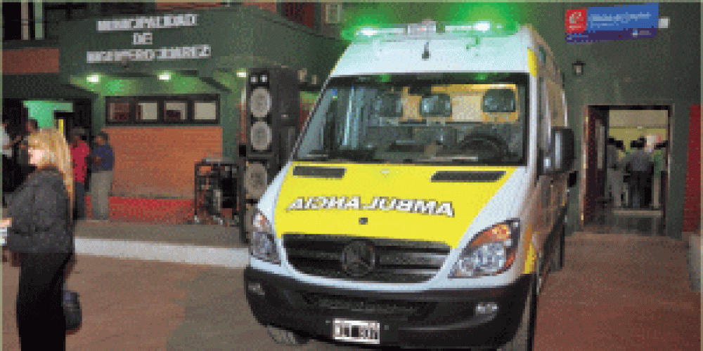 Entregan cinco ambulancias en el Oeste