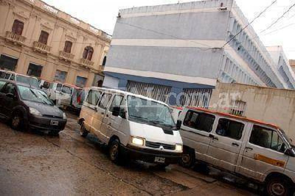 Los padres ya no podr�n estacionar frente al colegio