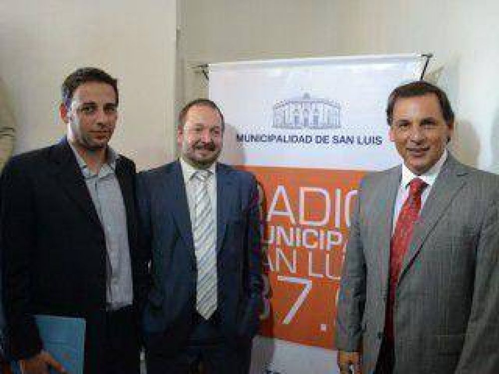 Estuvo en San Luis el titular del AFSCA Mart�n Sabbatella