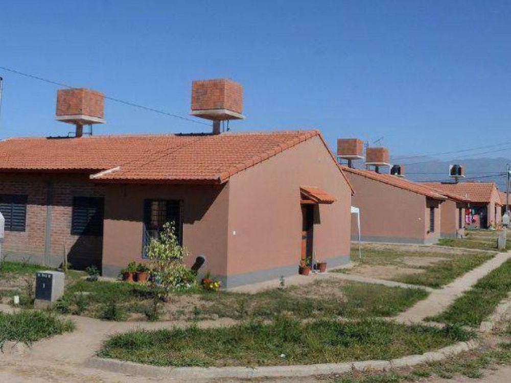 En Salta hay 42.038 casas tan rotas que son irrecuperables