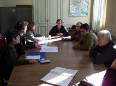 Recorte de cupos: consejeros escolares concurrieron al HCD