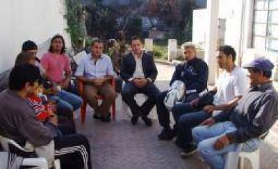 La UCR acompa�a el reclamo de despedidos de la f�brica Estrada