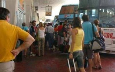 El transporte de larga distancia sigue de paro en La Rioja y el pa�s