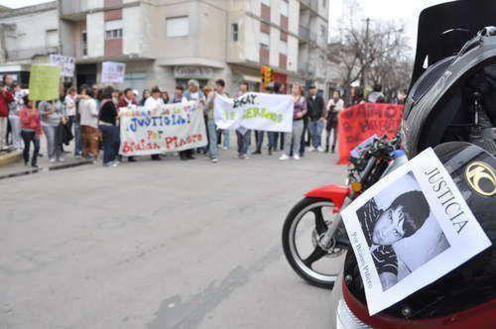 UN CONDUCTOR FUE CONDENADO POR CRUZAR UN SEM�FORO EN ROJO Y PROVOCAR UN CHOQUE DONDE HAB�A MUERTO UN JOVEN