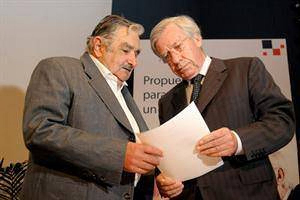 El gobierno uruguayo dice que la relaci�n comercial con la Argentina "empeora d�a a d�a"