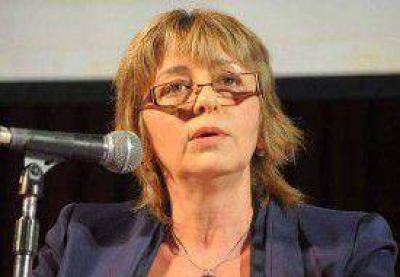 Afirman que Gils Carb� no puede crear nuevas fiscal�as