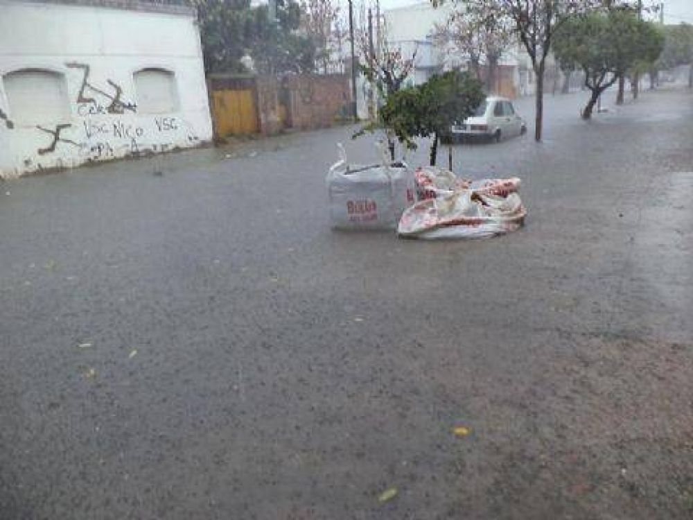 Otra vez, calles anegadas en la ciudad