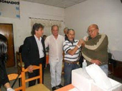 LA UGL X DEL PAMI LANZ� LA CAMPA�A DE VACUNACI�N CONTRA LA GRIPE