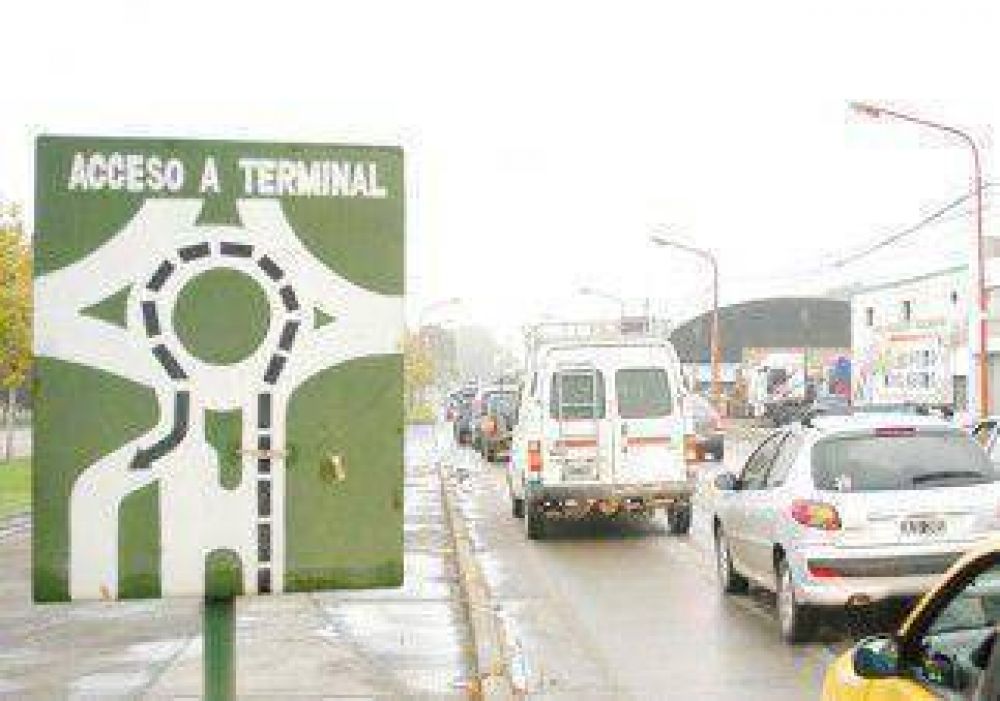 Enojo por demoras para cruzar a Neuqu�n 