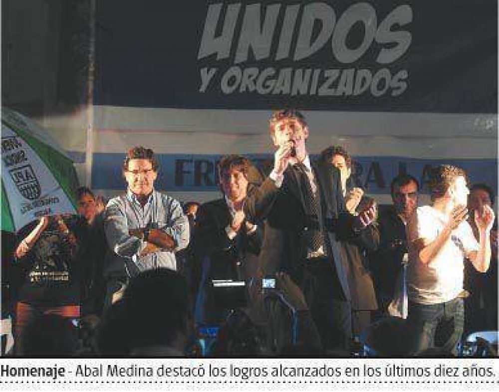 Unidos y Organizados record a Kirchner con crticas al PJ opositor