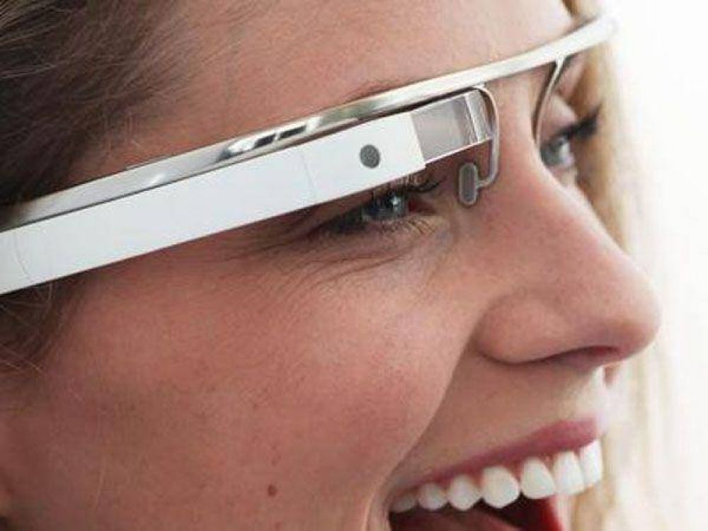 Google admiti� que sus anteojos Glass podr�an causar dolores de cabeza