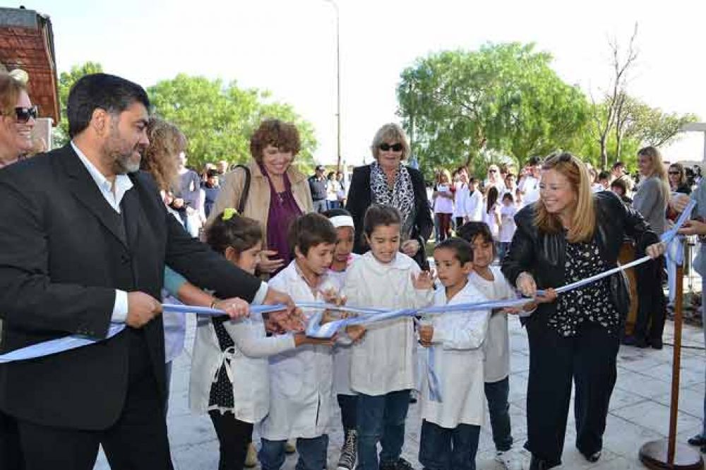 El Gobierno Provincial inaugur obras en la Escuela N 186 de Anzotegui
