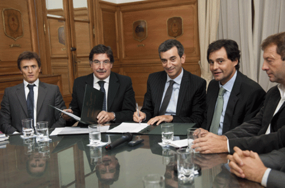 Firman convenio para la construcci�n de cuatro jardines maternales 