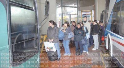 Paran judiciales, m�dicos hospitalarios y choferes de micros de larga distancia