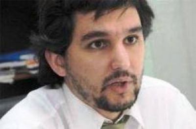 Analizaron avances del proyecto av�cola de "Granja Tres Arroyos" que se realiza en S�enz Pe�a