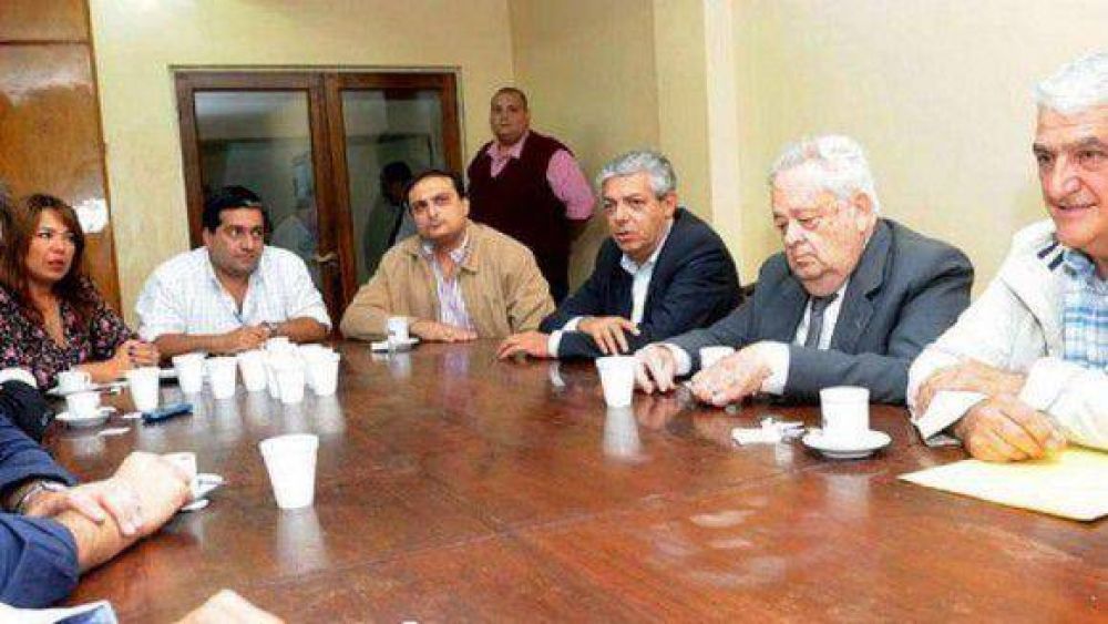 Disconformes con el cospel a $3, empresarios lanzan advertencias