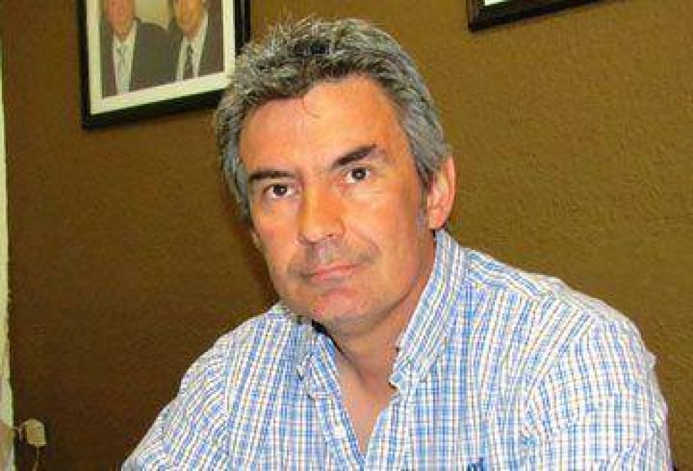 El concejal Vctor Romero present su "renuncia Irrevocable"