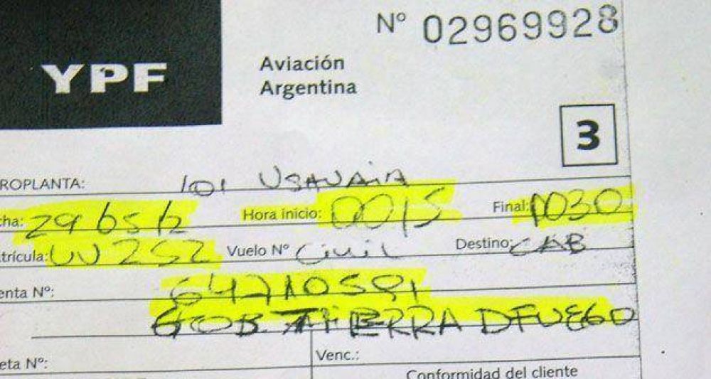 Vuelos nocturnos de Top Air SA y compra de repuestos a otra empresa de B�ez contradicen a la gobernadora R�os