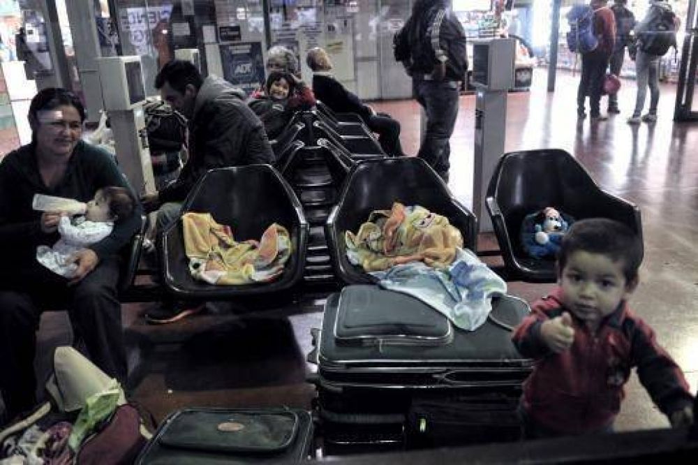 El Gobierno no logr� destrabar el paro de UTA y los pasajeros siguen varados