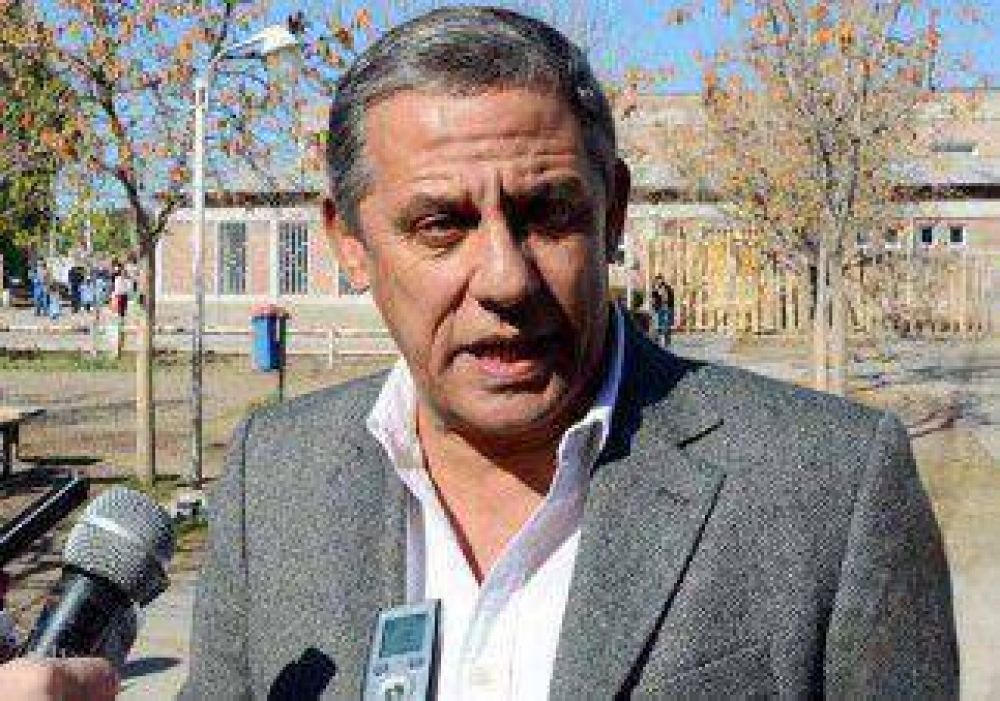 Quiroga: "No le fue muy bien a Sapag poni�ndose al frente" 
