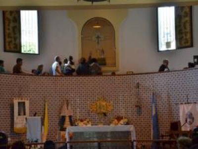 La procesi�n del Cristo reuni� a miles de fieles en un d�a soleado