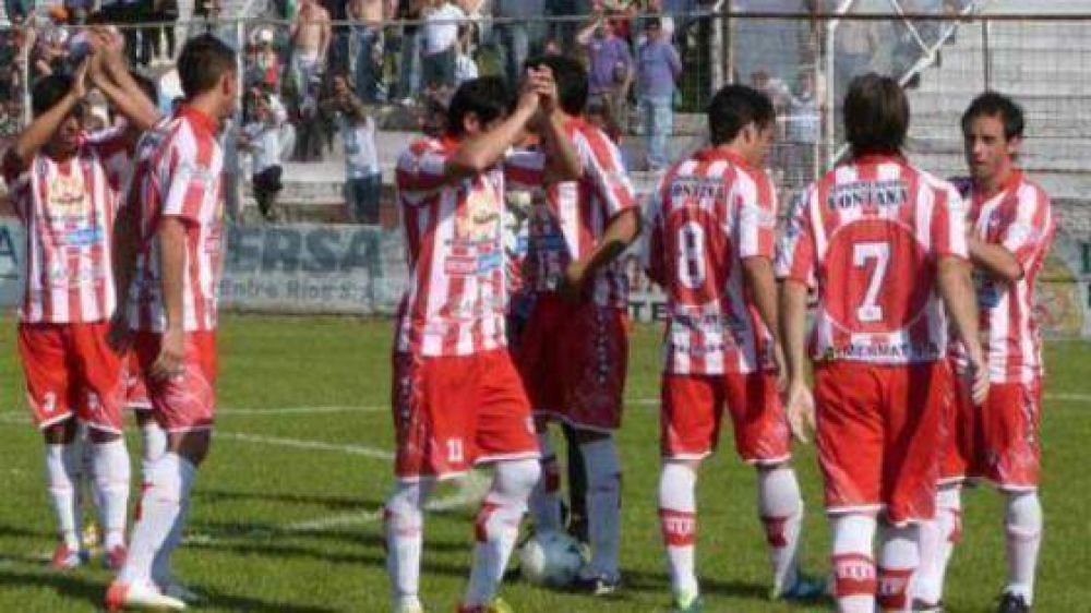 Atl�tico Paran� derot� a Chaco For Ever y consigui� tres puntos claves
