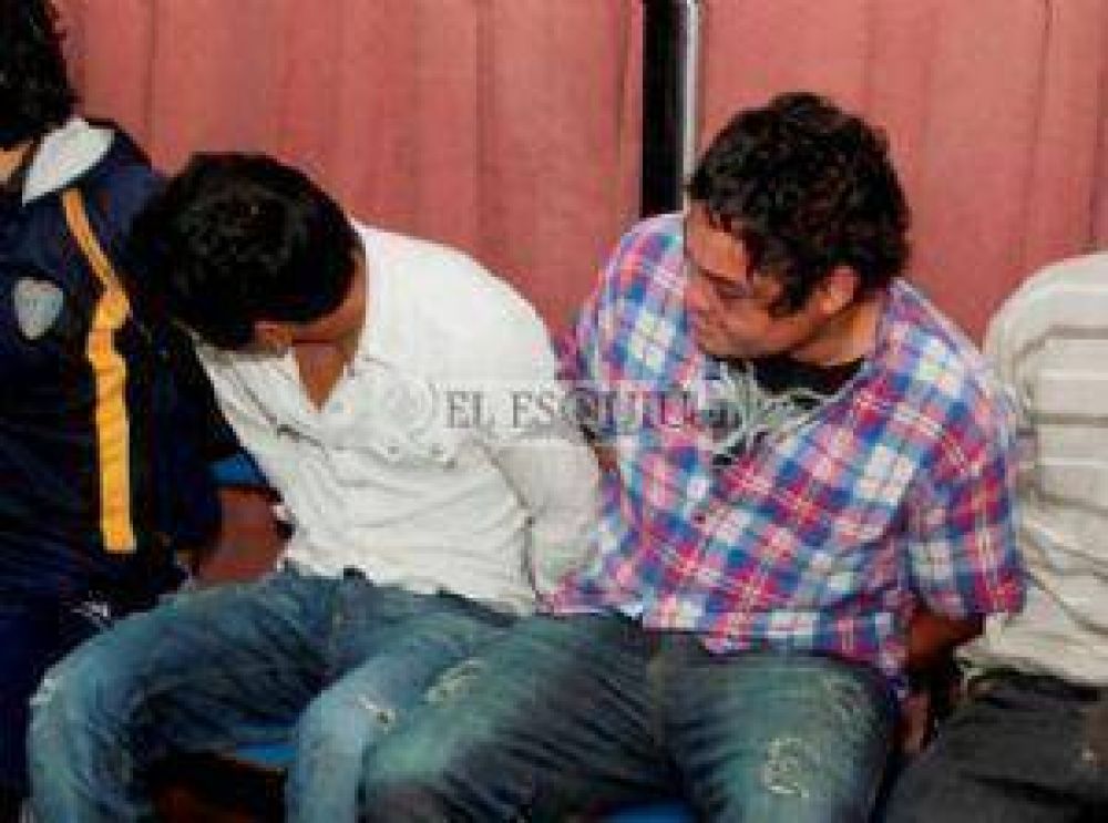 Acuerdo para cerrar �La Casona� por el violento ataque al polic�a