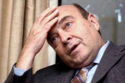 Cavallo vaticin� que la brecha del d�lar igualar� a la de Venezuela