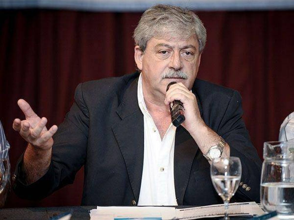 Eduardo Buzzi sobre Boudou: "Este muchacho desayuna con ginebra"