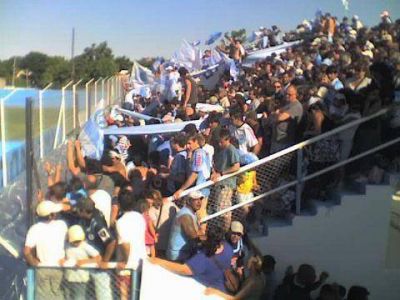 El Cele gan� y es m�s puntero que nunca