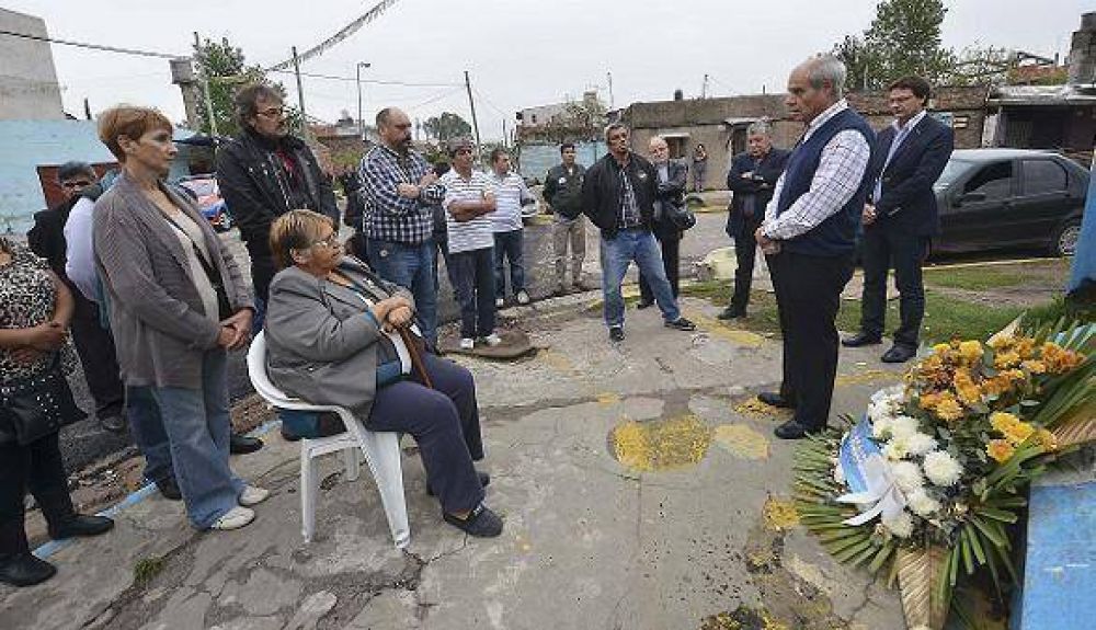 HOMENAJE A JOS� ALBERTO TULLIS, VECINO DE LAN�S Y H�ROE DE MALVINAS