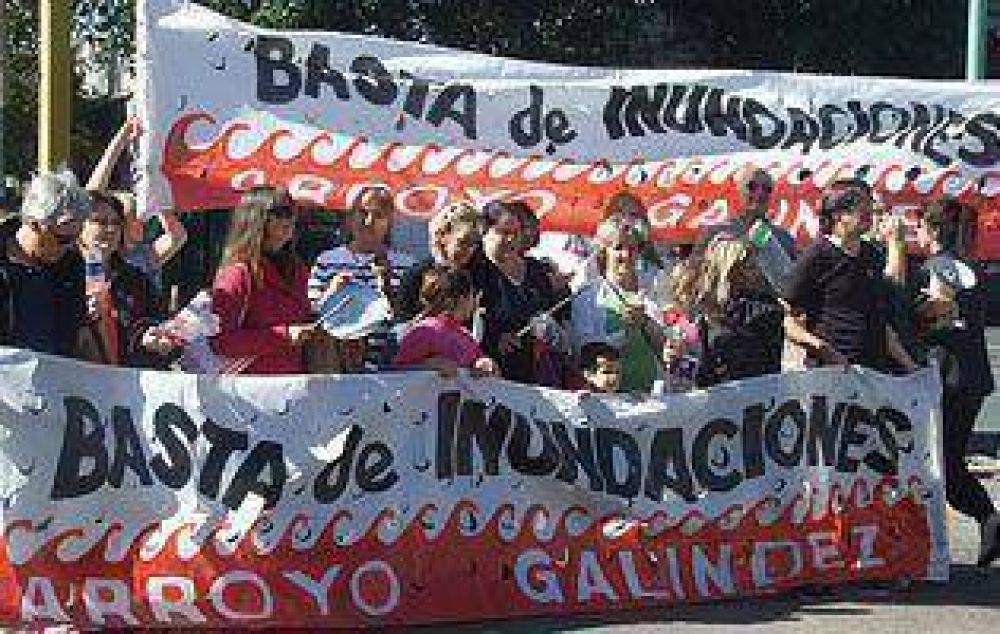 Temperley: Basta de Inundaciones volvi� a marchar en reclamo de obras