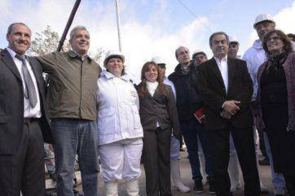 De la mano de Juli�n, otro palo K para Scioli