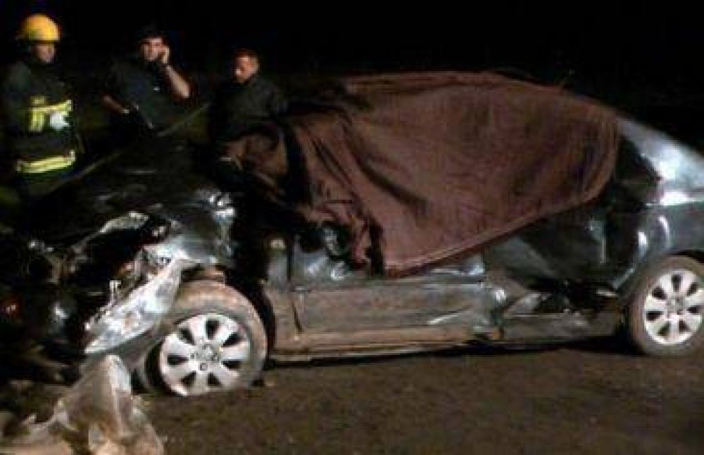 Joven profesional muere en accidente	