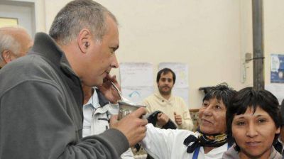 Buzzi: �resolvemos problemas con un Estado que est� del lado de la gente�