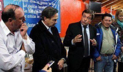 Inauguraron la cancha de c�sped sint�tico de ADEFUL 