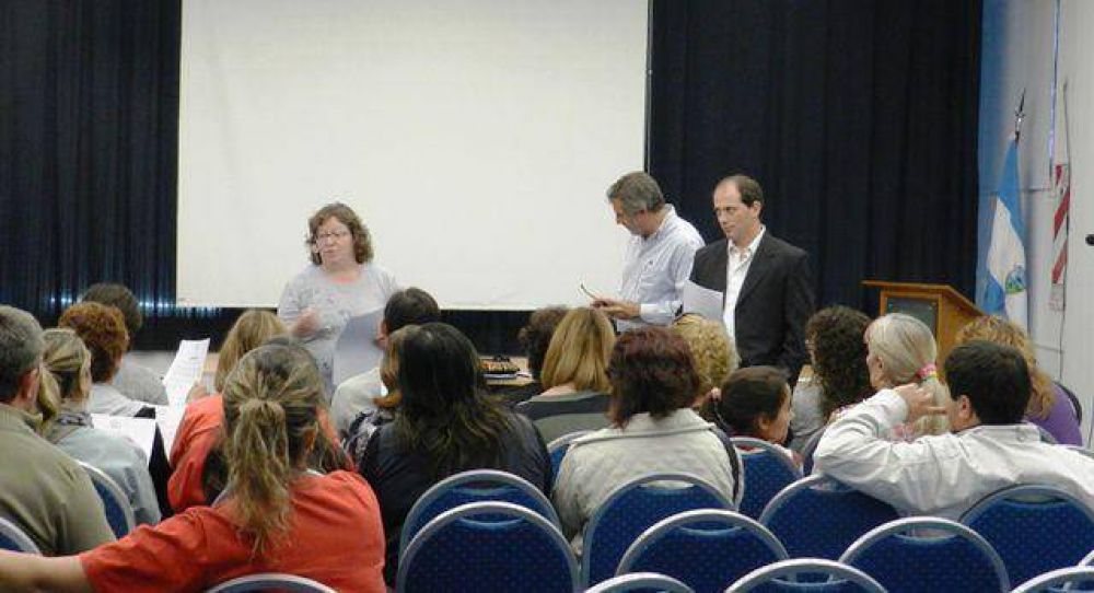 Proyecto para que se jubilen explanes de empleo