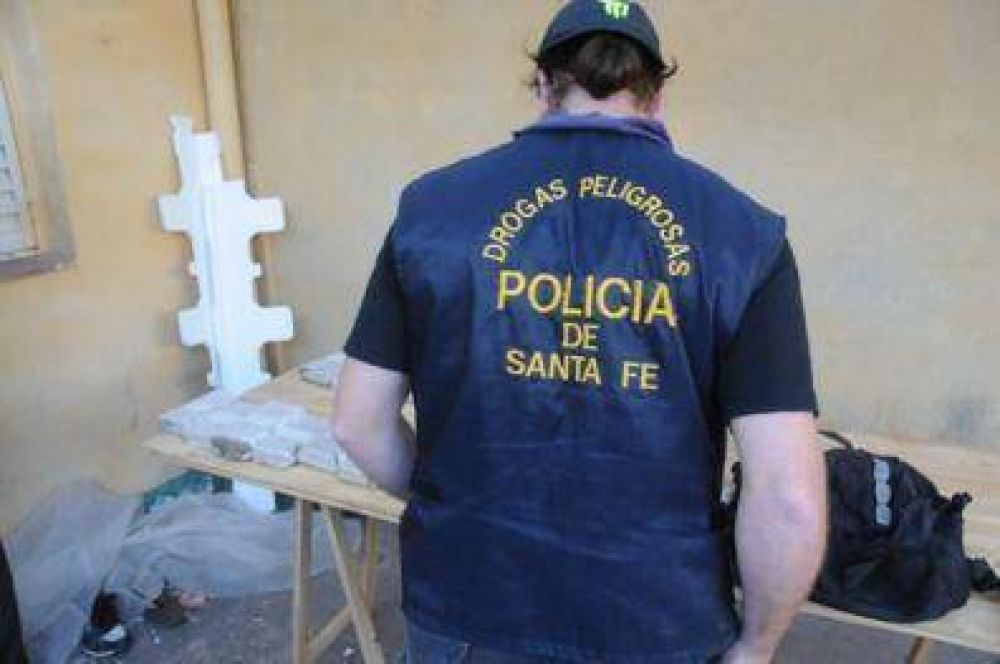 Muy pocos recursos contra los narcos