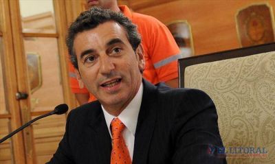 Mantienen el paro de choferes de micros y el panorama se torna m�s complicado