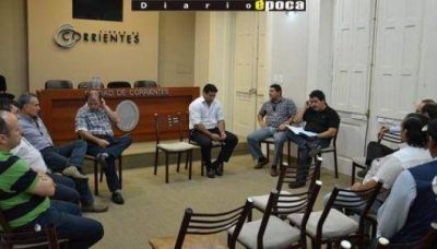 ��spera� reuni�n entre bloques remiseros y funcionarios comunales