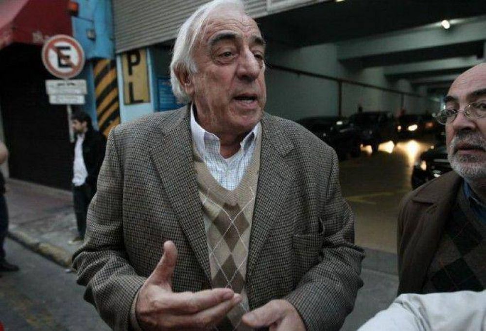 La UTA desaf�a al Gobierno y ratifica la continuidad del paro