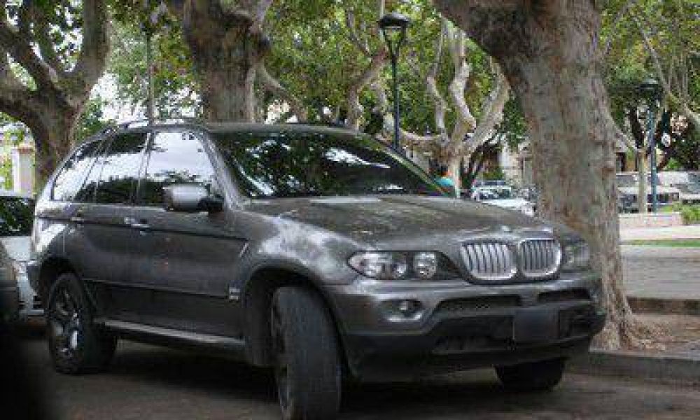 La deuda de veh�culos de alta gama en Mendoza es de 30 millones de pesos