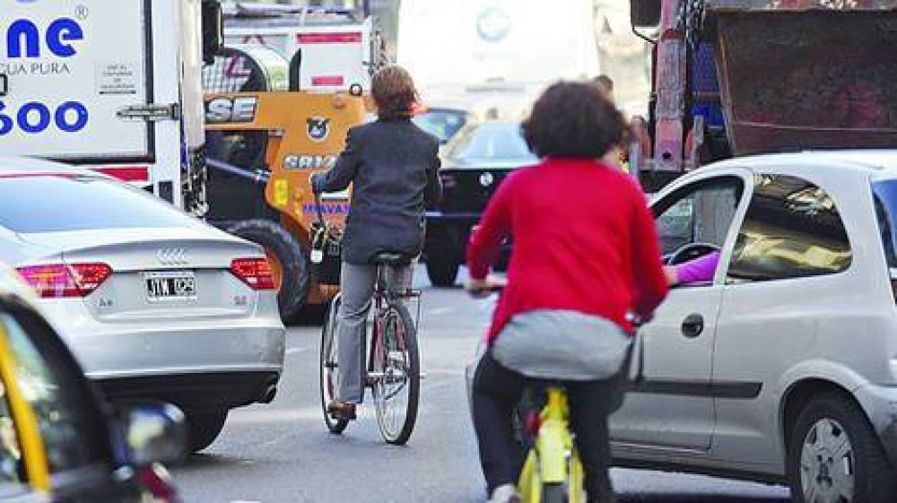 Calles ca�ticas: los ciclistas, tan infractores como cualquier conductor
