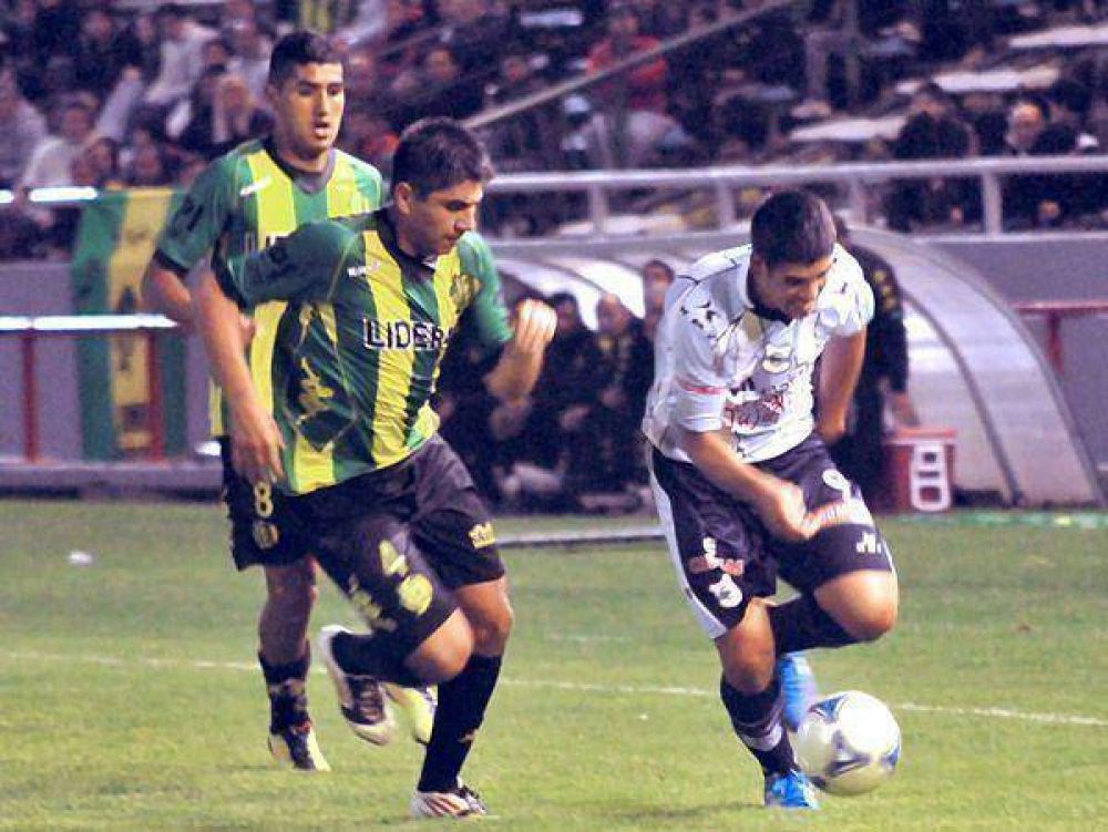 El Lobo quiere volver al triunfo como local frente al Tibur�n