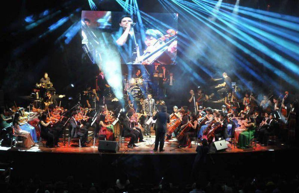 El teatro AHZ vibr� al ritmo de la pasi�n �rojera�