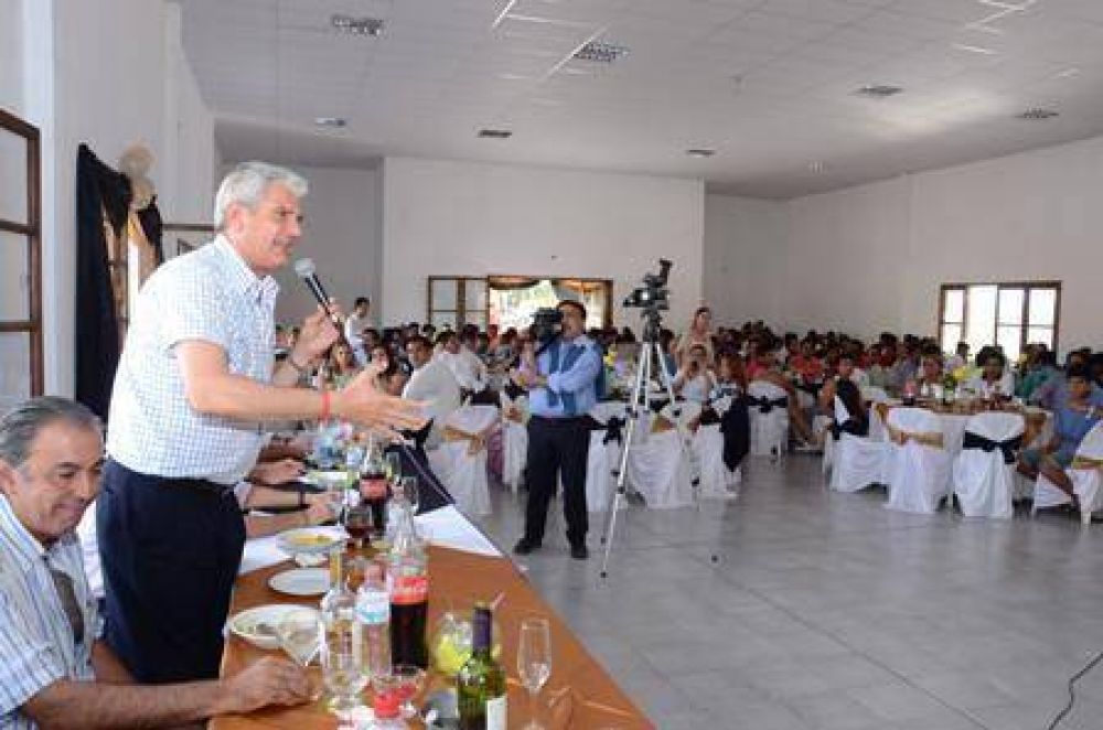 Destacan la expansi�n que tuvo la red vial provincial