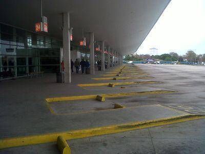 LA TERMINAL DE MAR DEL PLATA DESIERTA POR EL PARO DE LA UTA