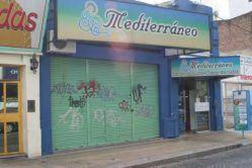 Buscan una soluci�n a la proliferaci�n de pintadas y grafitis en casas y comercios